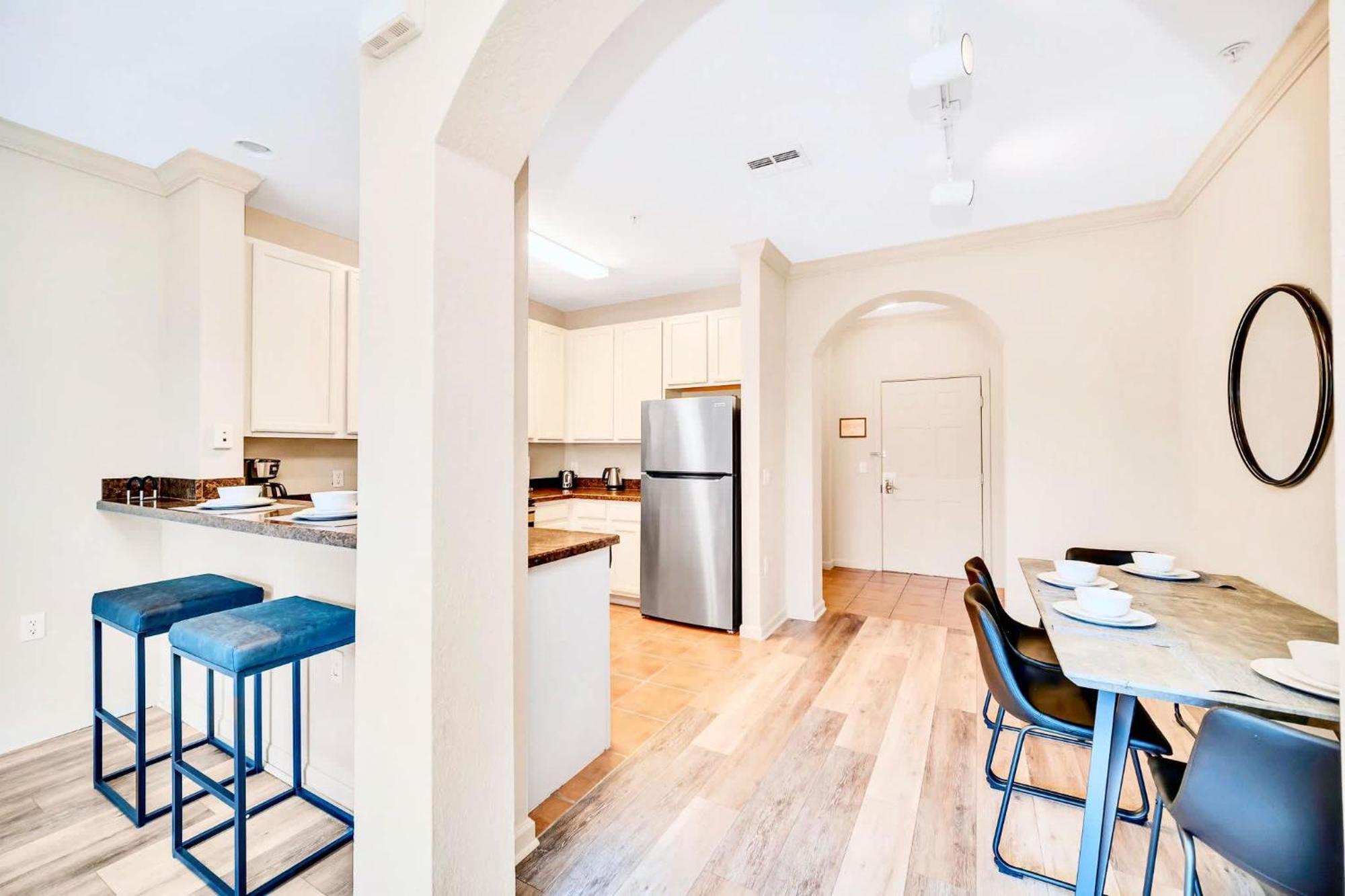 Luxury 2Br Condo - Pool & Hot Tub - Near Disney أورلاندو المظهر الخارجي الصورة